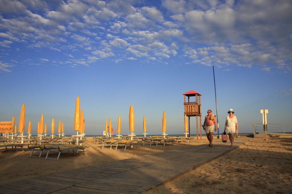 Hotel Maregolf Caorle Buitenkant foto