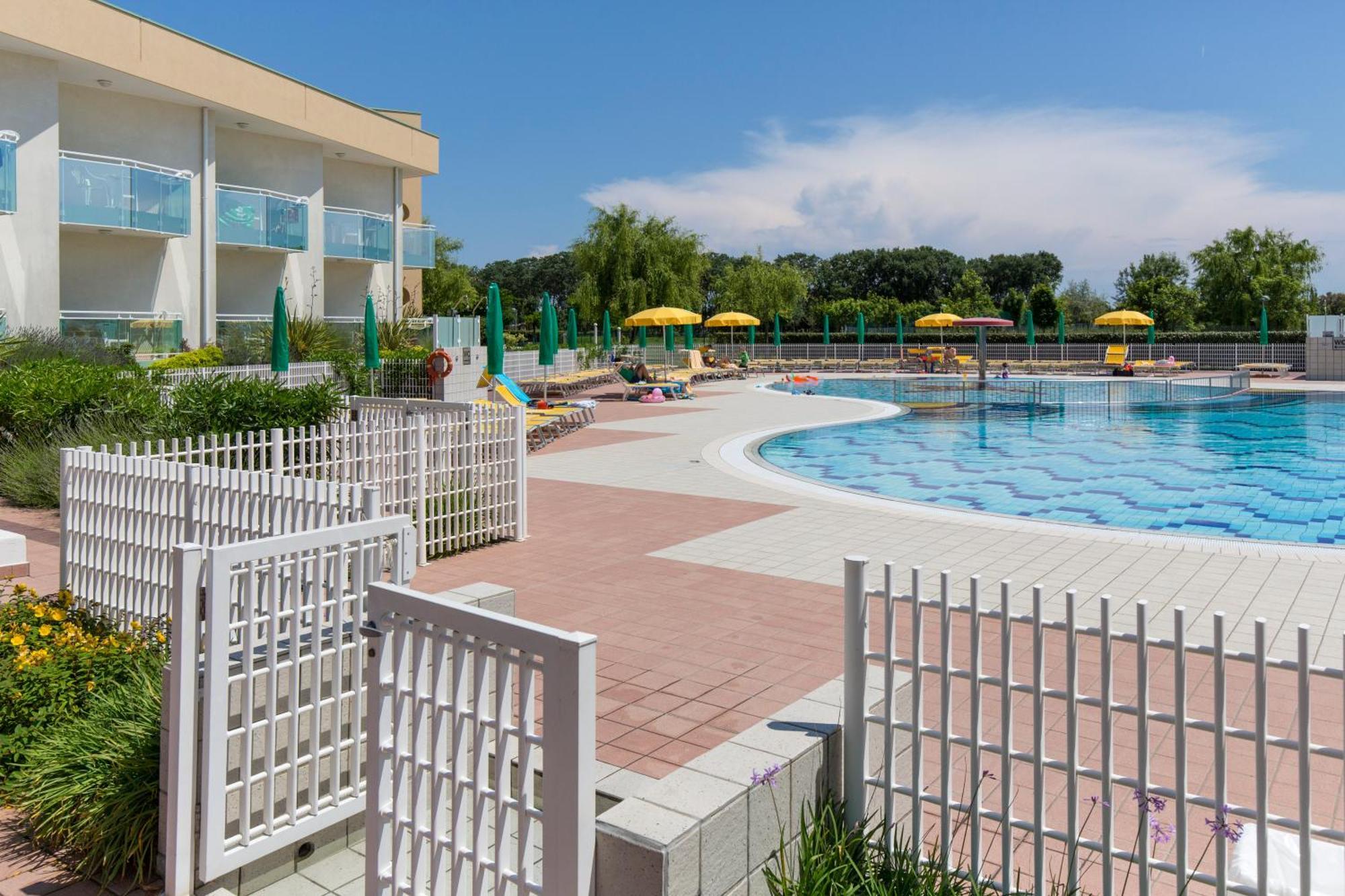 Hotel Maregolf Caorle Buitenkant foto